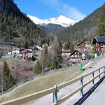 Blick Auf Herrliche Bergwelt By Interhome